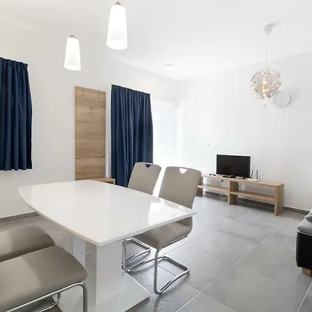 Abc * ドゥブロブニク